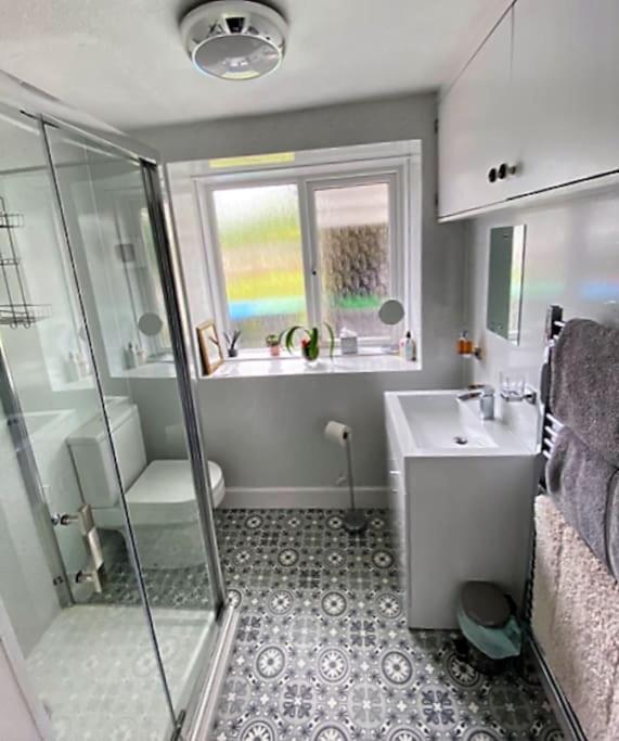St John'S Flat Spacious Accomodation Dalry  ภายนอก รูปภาพ