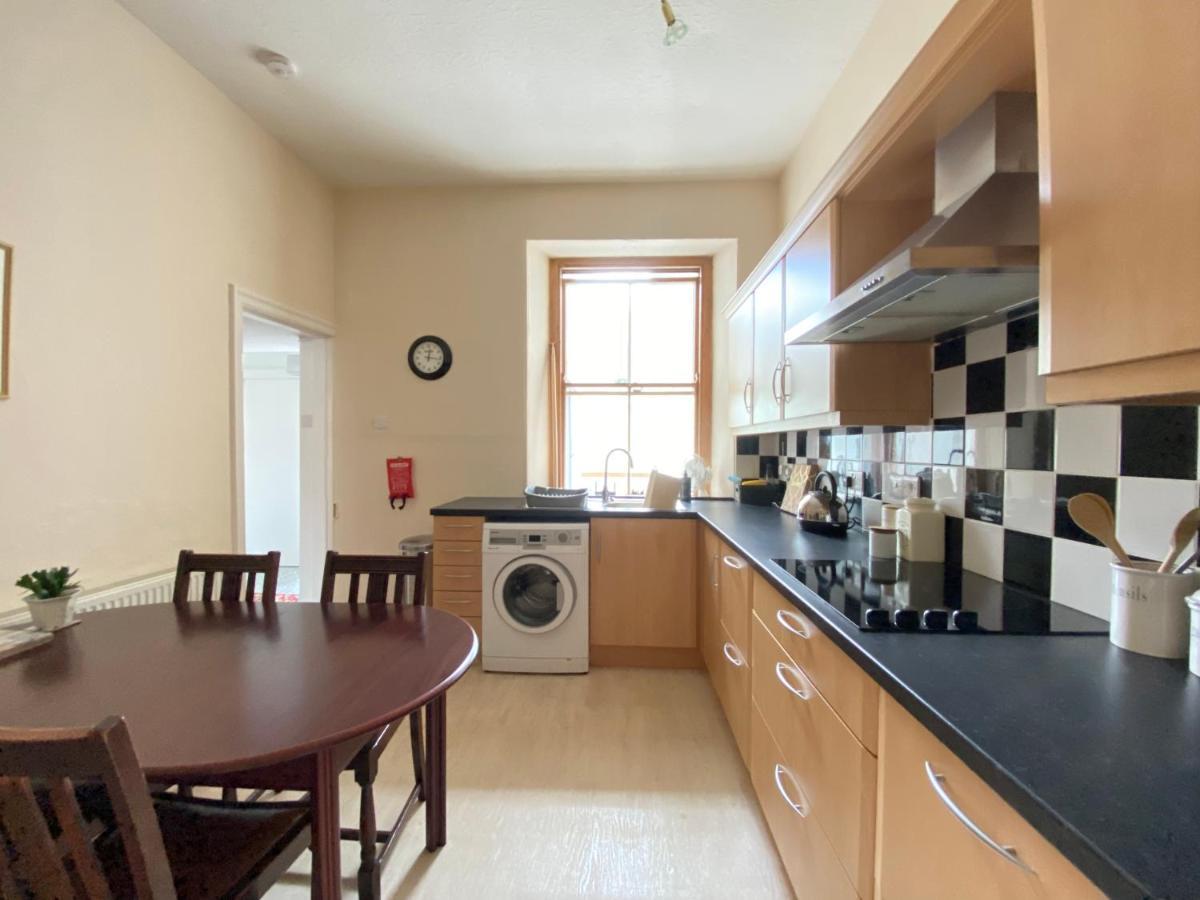 St John'S Flat Spacious Accomodation Dalry  ภายนอก รูปภาพ